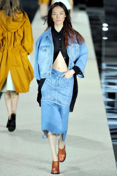 Look 8